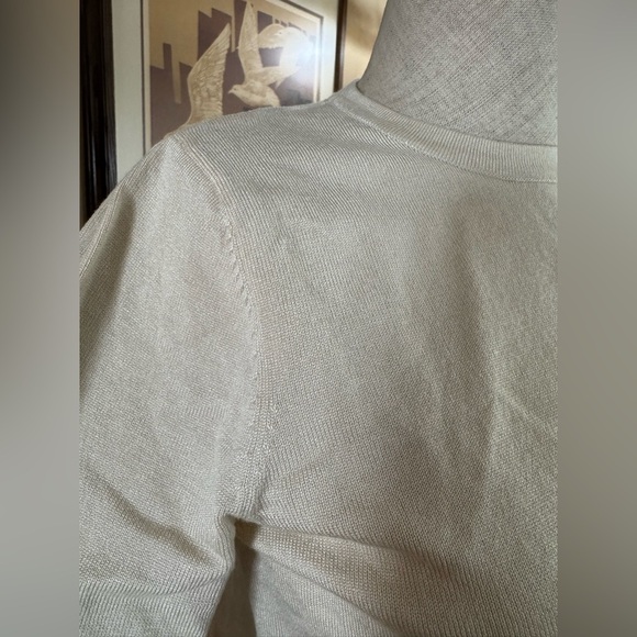 Fame on Central Meli Basic Crew Sweater in Ivory size M - Picture 9 of 15